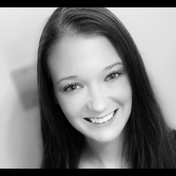 Meet your Posher, Sara - Picture 4 of 14